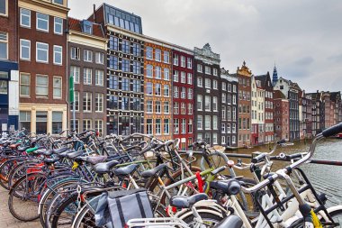 Hollanda 'yı geziyorum. Amsterdam Şehri