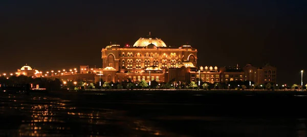 Emirates Palace Fontäner Natten Abu Dhabi Emirates Palace Abu Dhabi — Stockfoto