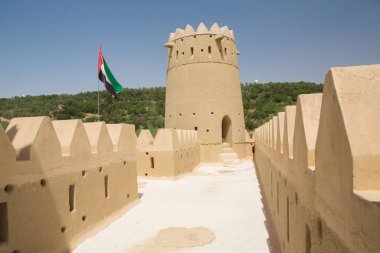 Abu Dabi batı bölgesindeki Liwa eyaletinde BAE Bayrağı