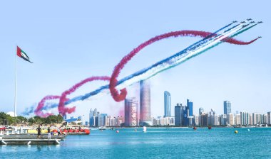 Bu fotoğraf 42. gün kutlamaları için Abu Dabi 'de çekildi.