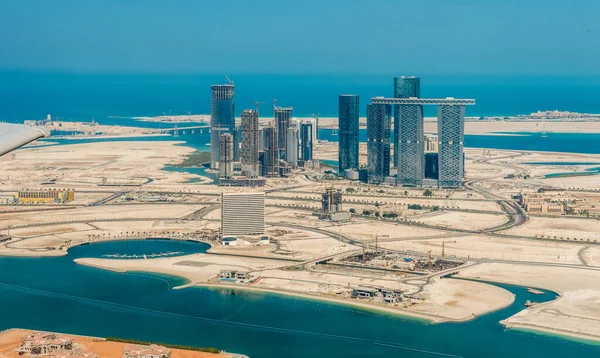 Meryem Adası ve Abu Dabi 'nin Birleşik Arap Emirlikleri abu dhabi' deki hava manzarası.