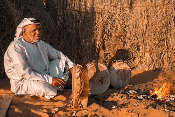 Uomo Beduino Arabo Abu Dhabi Emirati Arabi Uniti — Foto Stock