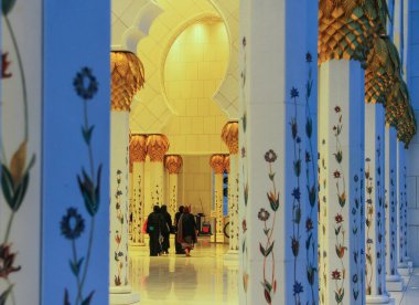 Şeyh Zayed Camii, Abu Dabi, Birleşik Arap Emirlikleri