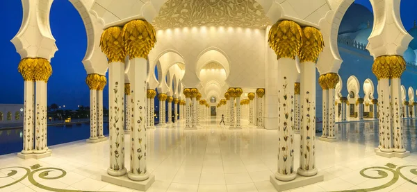 Şeyh Zayed Ulu Cami Abu Dabi, BAE