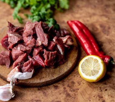 Gulaş için sığır eti.