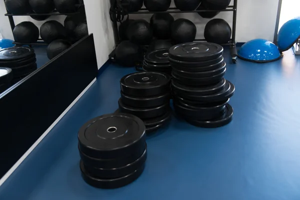 Weights On Floor In The Gym — Stock Photo, Image