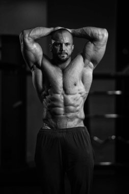 Sağlıklı bir insan altı paketi ile