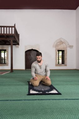 dua ederken Camii