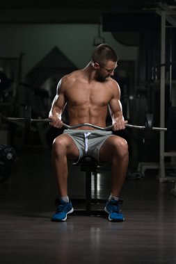 adam pazı ile Halter egzersiz jimnastik salonu