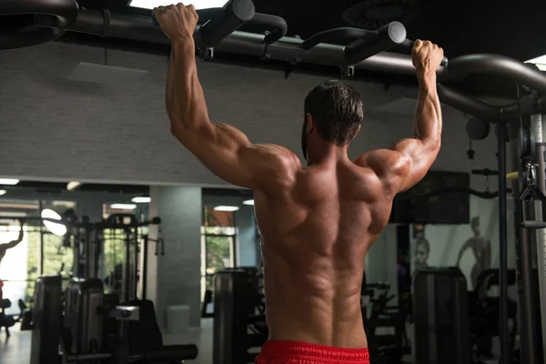 Bodybuilder Doing Pull Ups Best Back Exercises — Stock Photo, Image