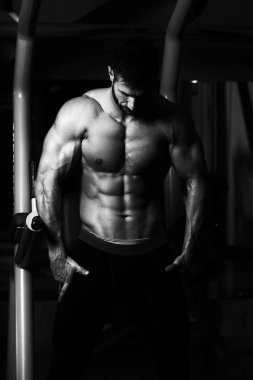 Sağlıklı bir insan altı paketi ile