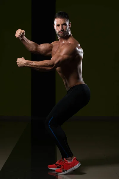 Standing Strong In Gym — Stock Photo, Image