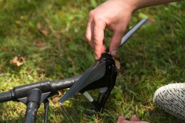 Pervane tarihinde dron'un doğada sıkma adam