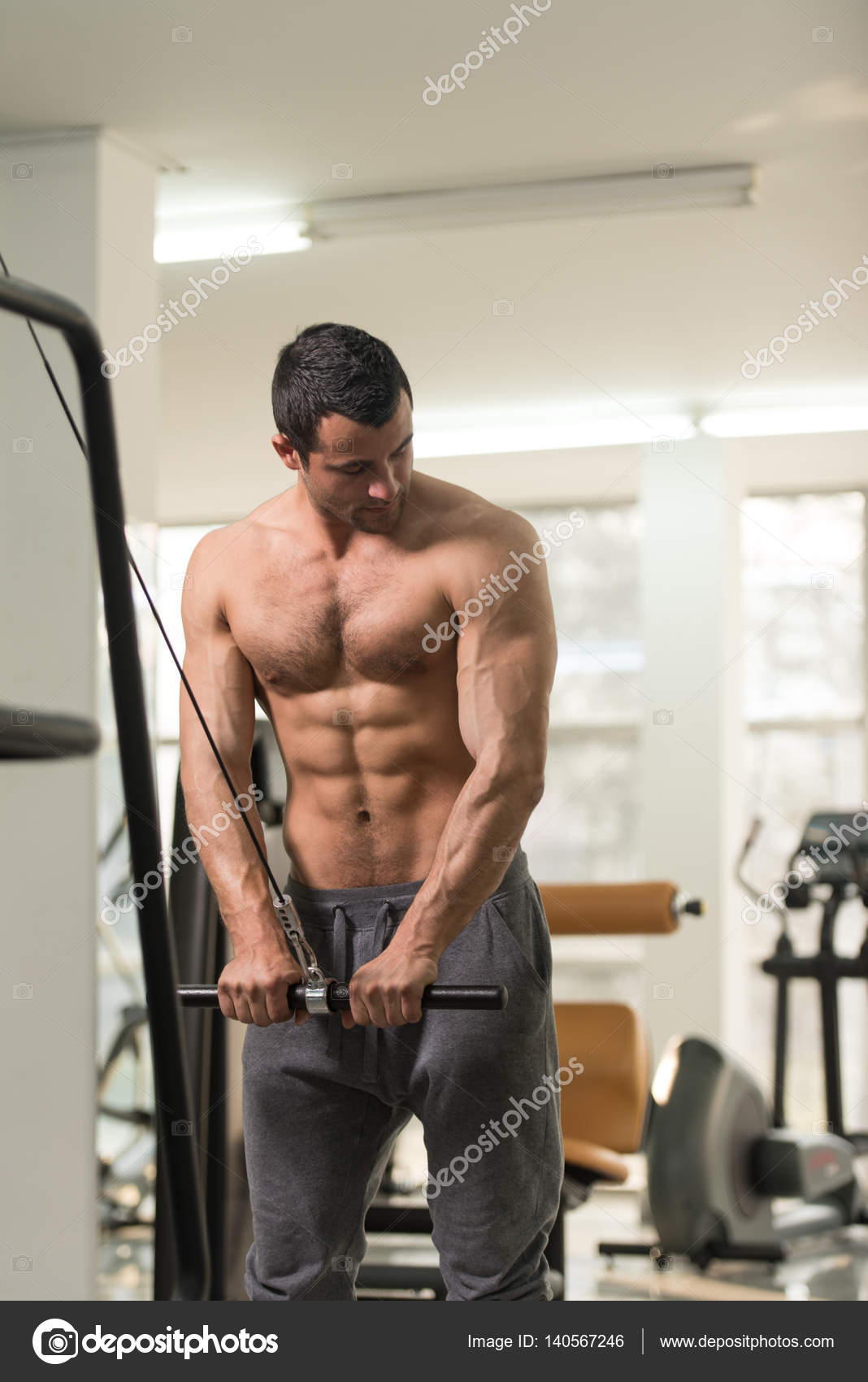 Triceps üzerinde alıştırmalar - ne için Triceps üzerinde alıştırmalar - ne için