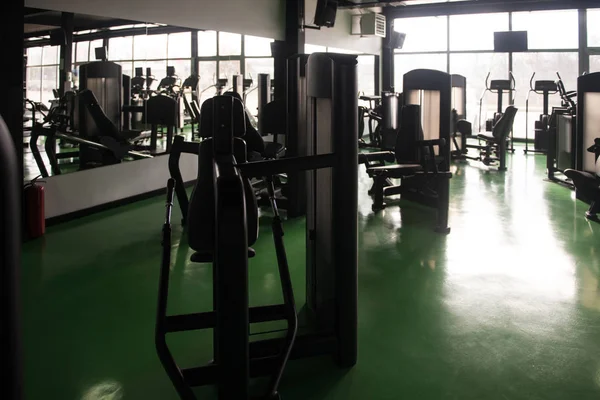 Centre Remise Forme Moderne Salle Gym Avec Équipement Les Machines — Photo