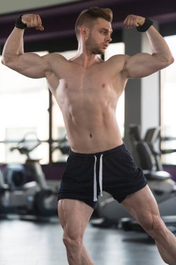 sağlıklı, genç bir adam portresi