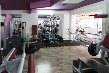 Ekipman ve Makineli Modern Spor Salonu Spor Salonu
