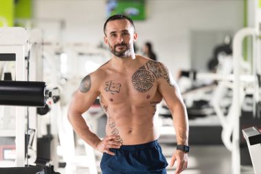 Sağlıklı bir insan altı paketi ile