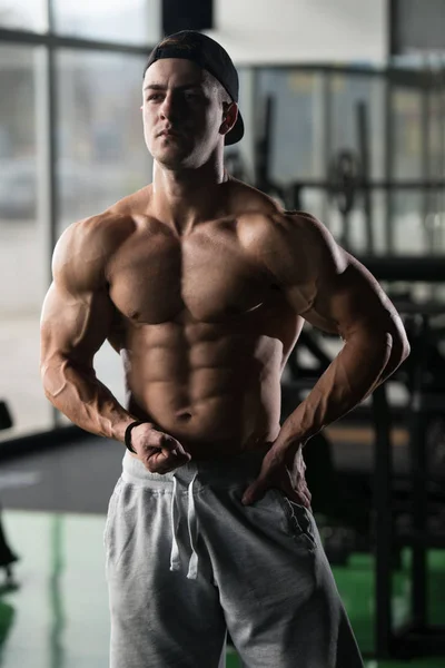 Cuerpo de sueño en el gimnasio — Foto de Stock