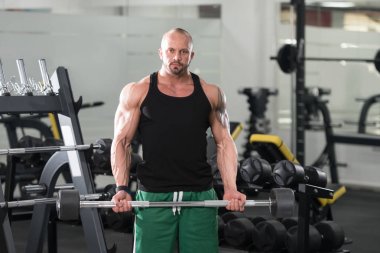 Pazı egzersiz halter ile