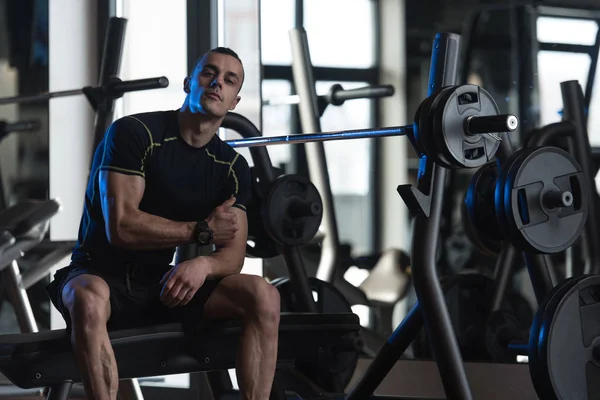 Guy Resting In Healthy Club Gym — Stock Photo, Image