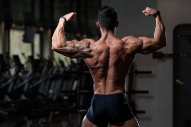 kasların esneme vücut geliştirmeci