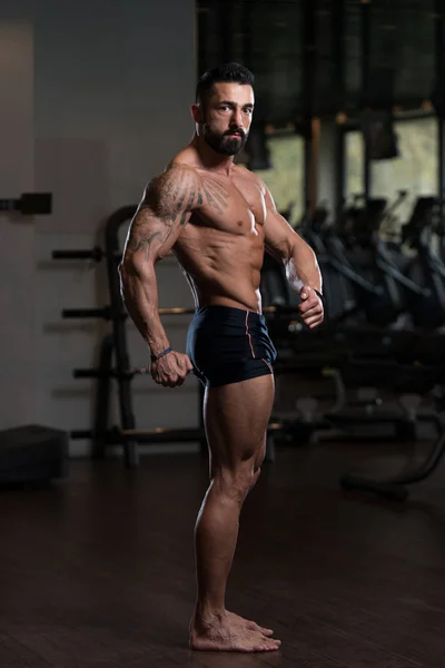 Portrait Of A Physically Fit Muscular Young Man — Stock Photo, Image