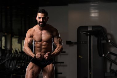 kasların esneme vücut geliştirmeci