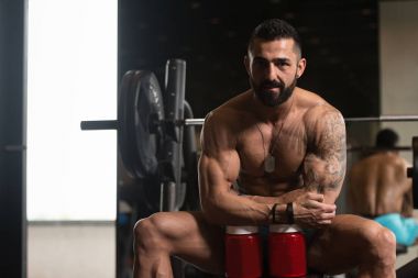 bodybuilder ile poz kopya alanı için Takviyeler