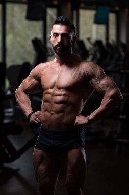 Sağlıklı bir insan altı paketi ile