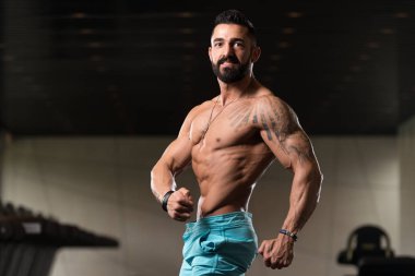 kasların esneme vücut geliştirmeci