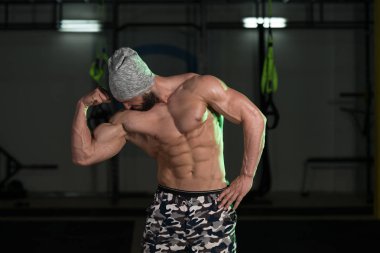 Sağlıklı bir insan altı paketi ile