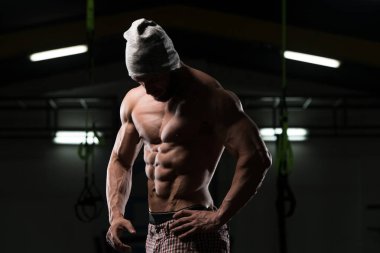 Sağlıklı bir insan altı paketi ile