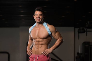 kasların esneme adam