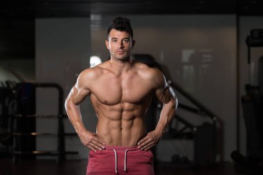 kasların esneme vücut geliştirmeci