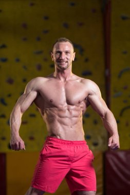 kasların esneme vücut geliştirmeci