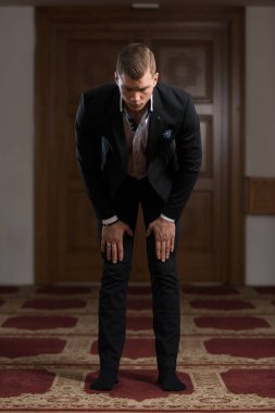 İşadamı dua cami de