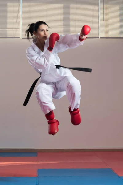 Witte Karate Fighter — Stockfoto