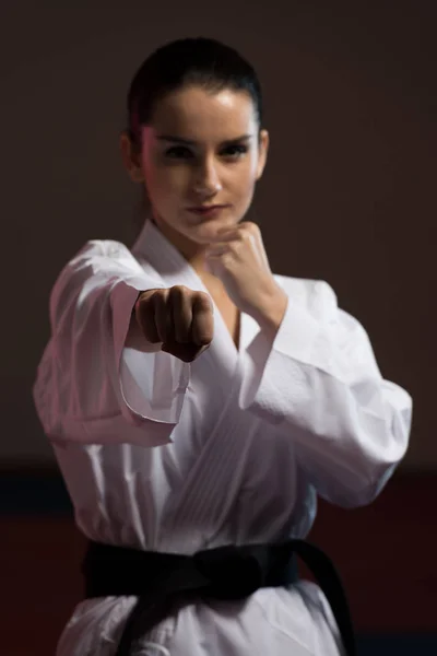 Poza zawodnikiem taekwondo — Zdjęcie stockowe