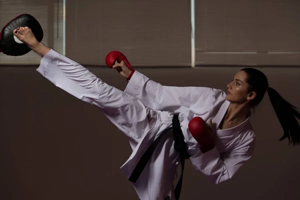 Taekwondo lutador especialista com postura de luta — Fotografia de Stock