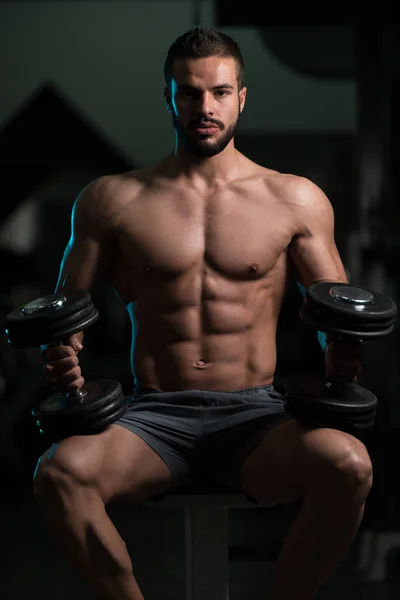 Atleta Descansando en Gimnasio Ejercicio Afther — Foto de Stock