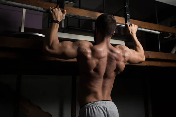 Man Doing Pull Ups Best Back Exercises — Stock Photo, Image