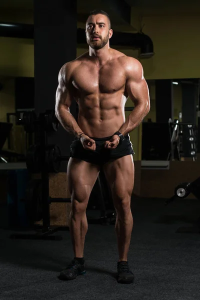 Bel homme flexion muscles — Photo