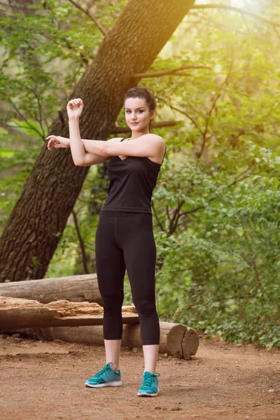 Şehir Parkı bacak germe kadın Runner