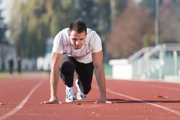 Sportler bereit für den Staffellauf — Stockfoto