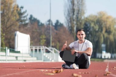 Kişisel antrenör işareti Yaşasın gösterilen