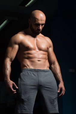 Sağlıklı bir insan altı paketi ile