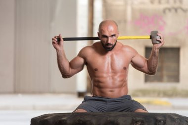 Çekiç ve Traktör Lastiği egzersiz sonra dinlenme