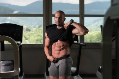 Sağlıklı bir insan altı paketi ile