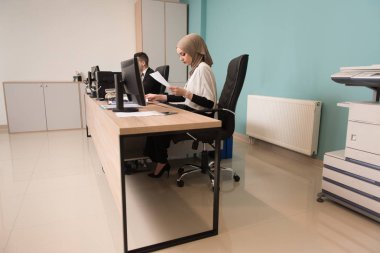 Ofiste iş ekip çalışması